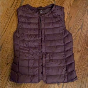 Uniqlo Maroon Light Vest